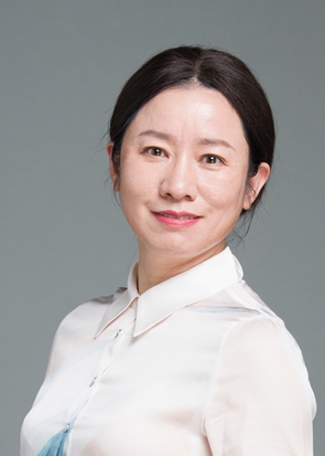 梁炯.jpg
