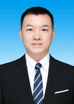 白文彬半身照.jpg
