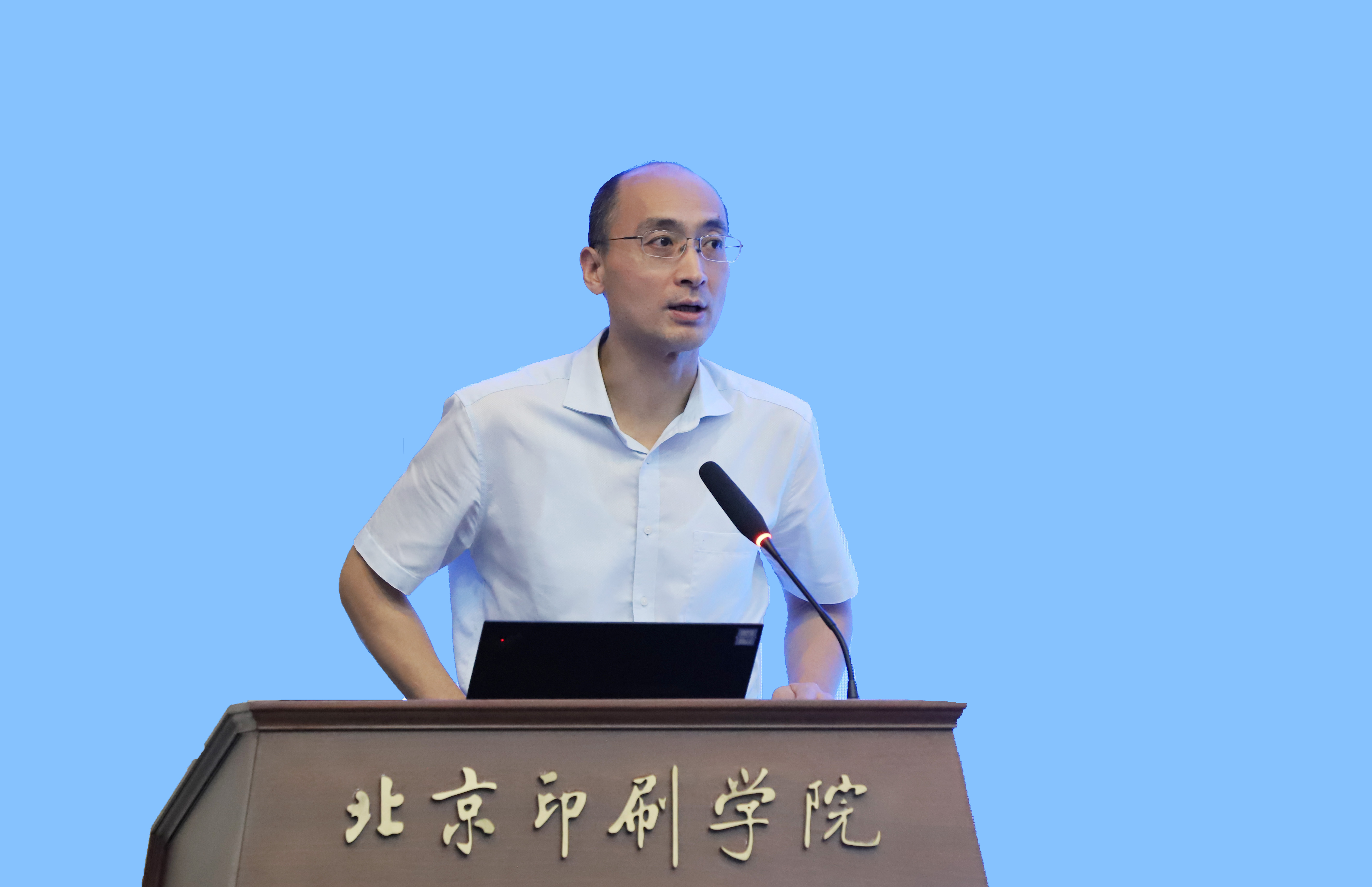 张.jpg 张.jpg