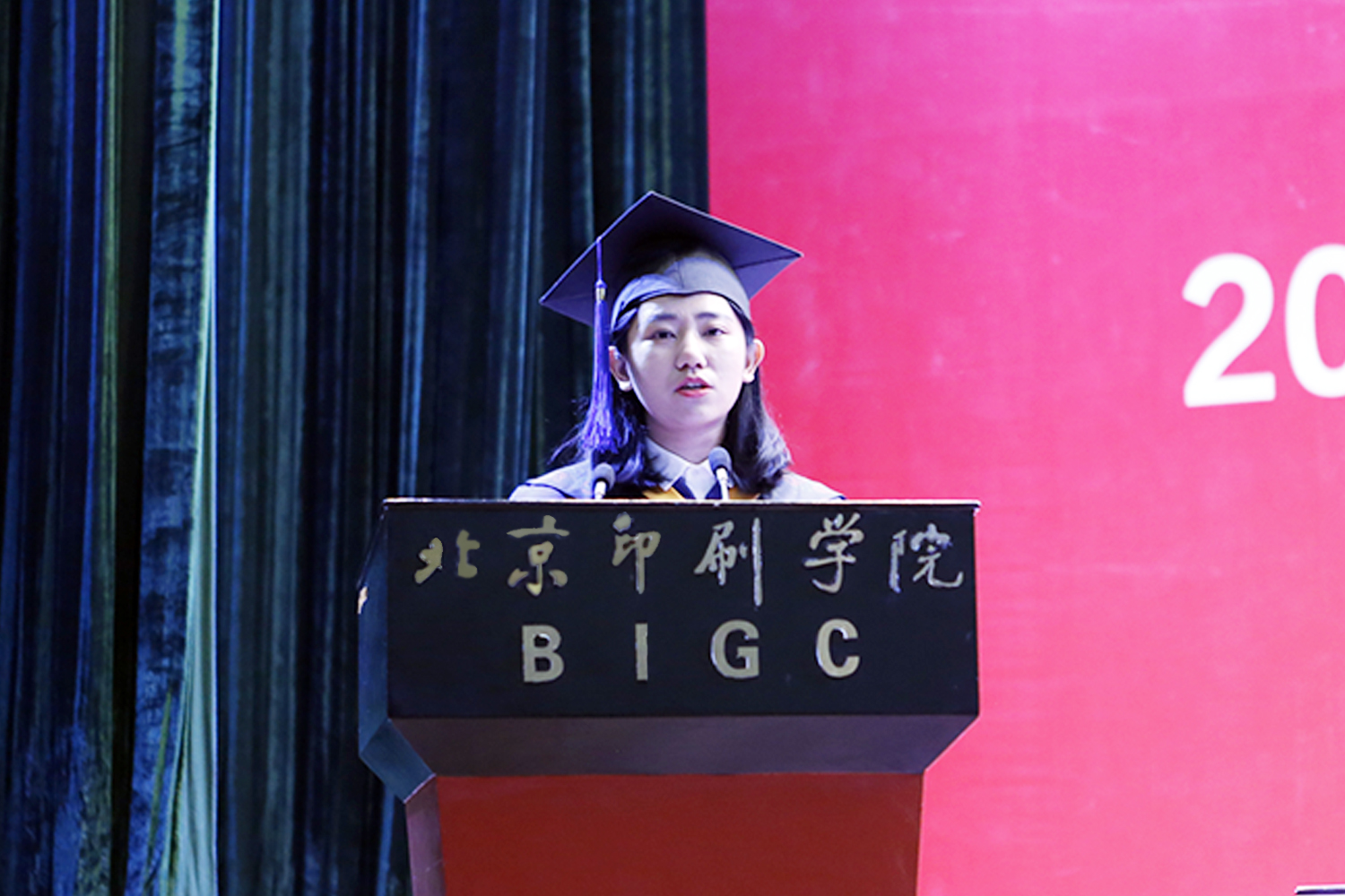 82c3d5bc2e0b4721889af11fb0f83818.jpg