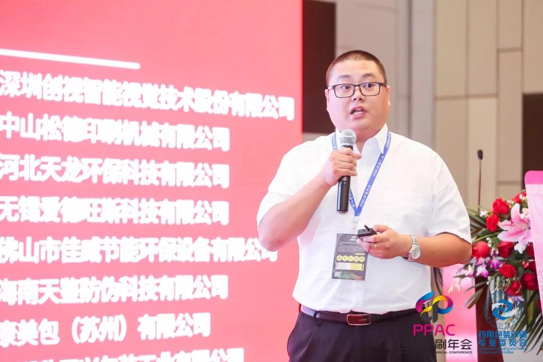 d94fb98bf2974e31be3b3a693995e44e.jpg