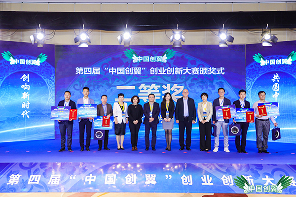 cb208903b9f84303af7c4bc358682fa0.jpg