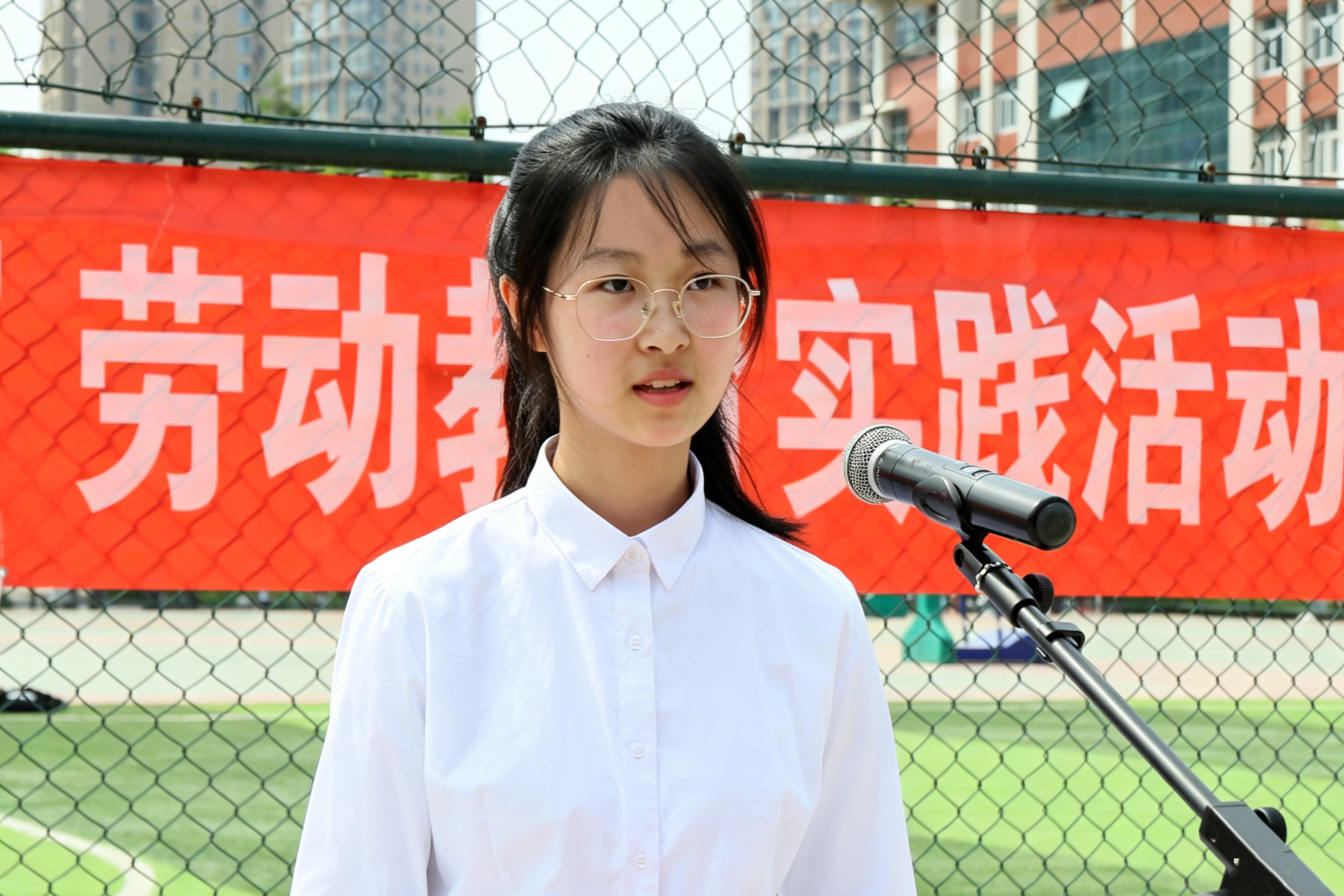 学生发言.jpg