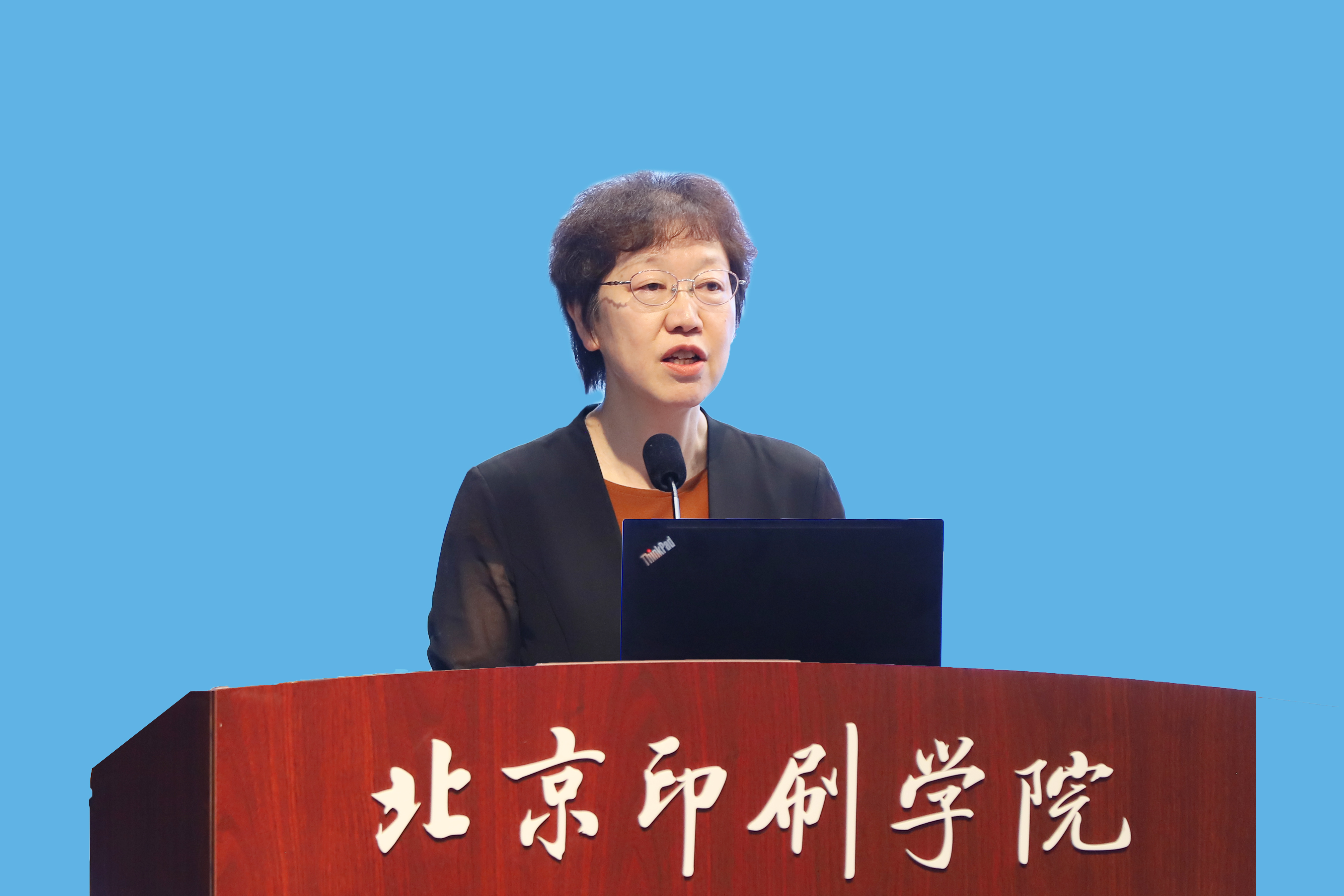 陈丹副院长为研究生新生做学科建设与研究生教育报告.jpg 陈丹副院长为研究生新生做学科建设与研究生教育报告.jpg